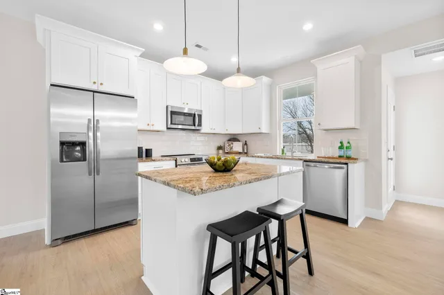 $309,900 | 910 Alexander Road, Greer, SC 29650