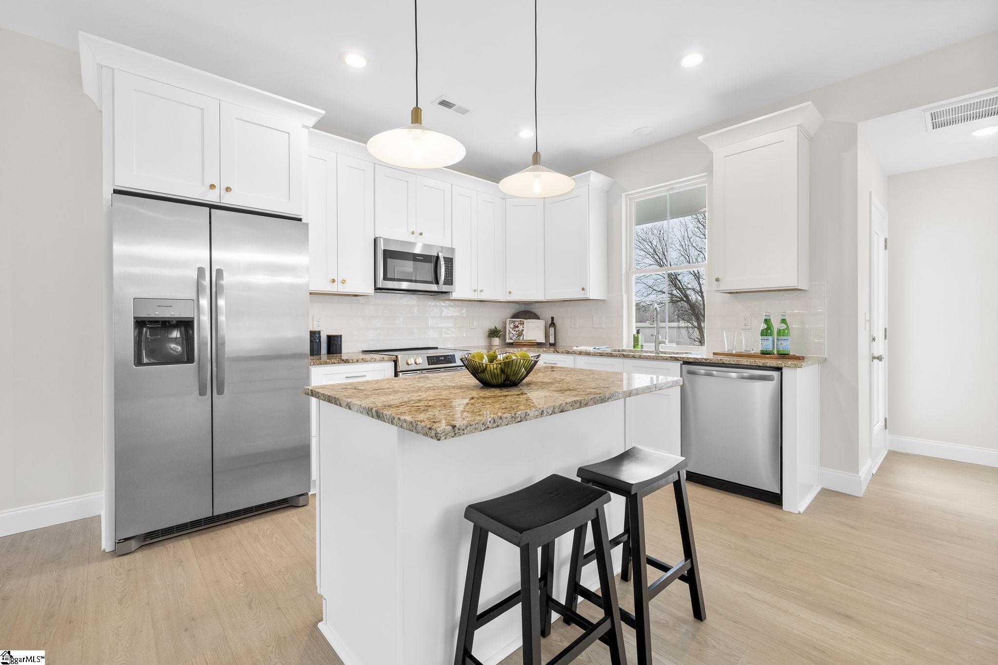 910 Alexander Road Greer, SC 29650 - Photo 7 of 30