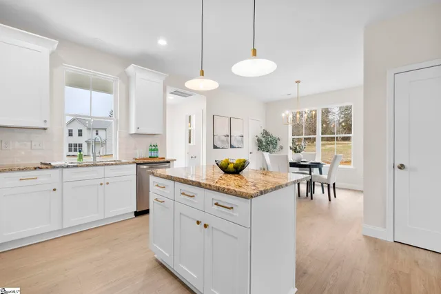 $309,900 | 910 Alexander Road, Greer, SC 29650