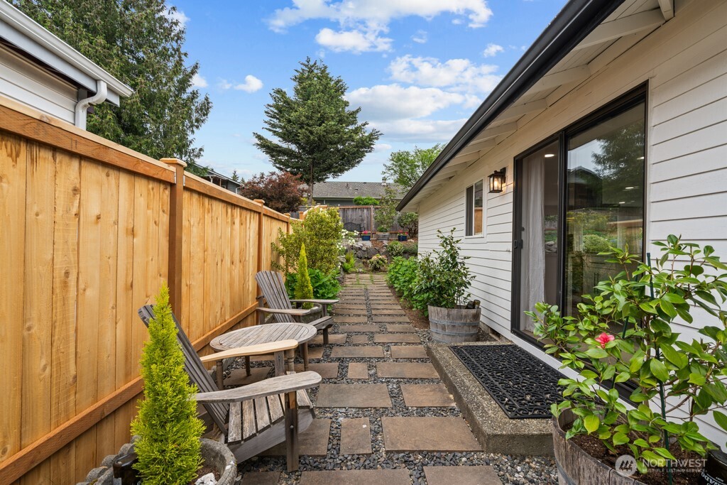 17420 158th Avenue Southeast Renton, WA 98058 - Photo 25 of 37