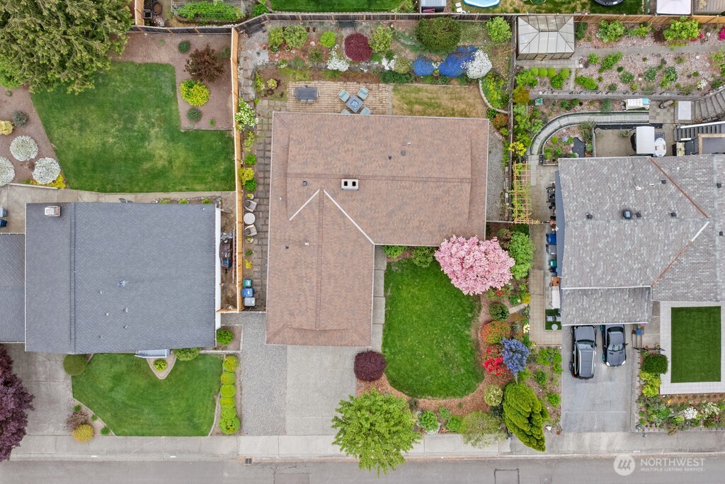 17420 158th Avenue Southeast Renton, WA 98058 - Photo 28 of 37