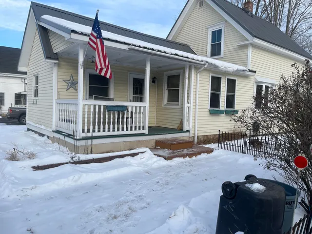 $215,000 | 11 Cannard Street, Gardiner, ME 04359