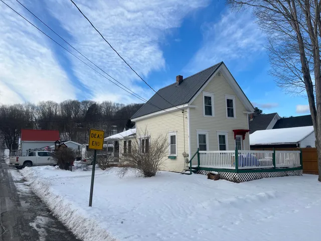 $215,000 | 11 Cannard Street, Gardiner, ME 04359