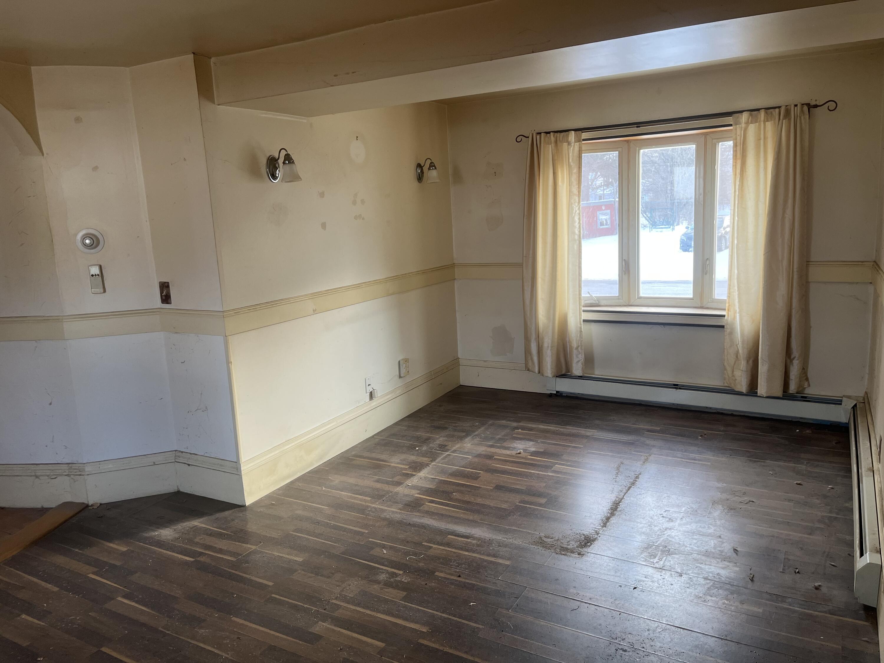 11 Cannard Street Gardiner, ME 04359 - Photo 7 of 15 IMG_4726