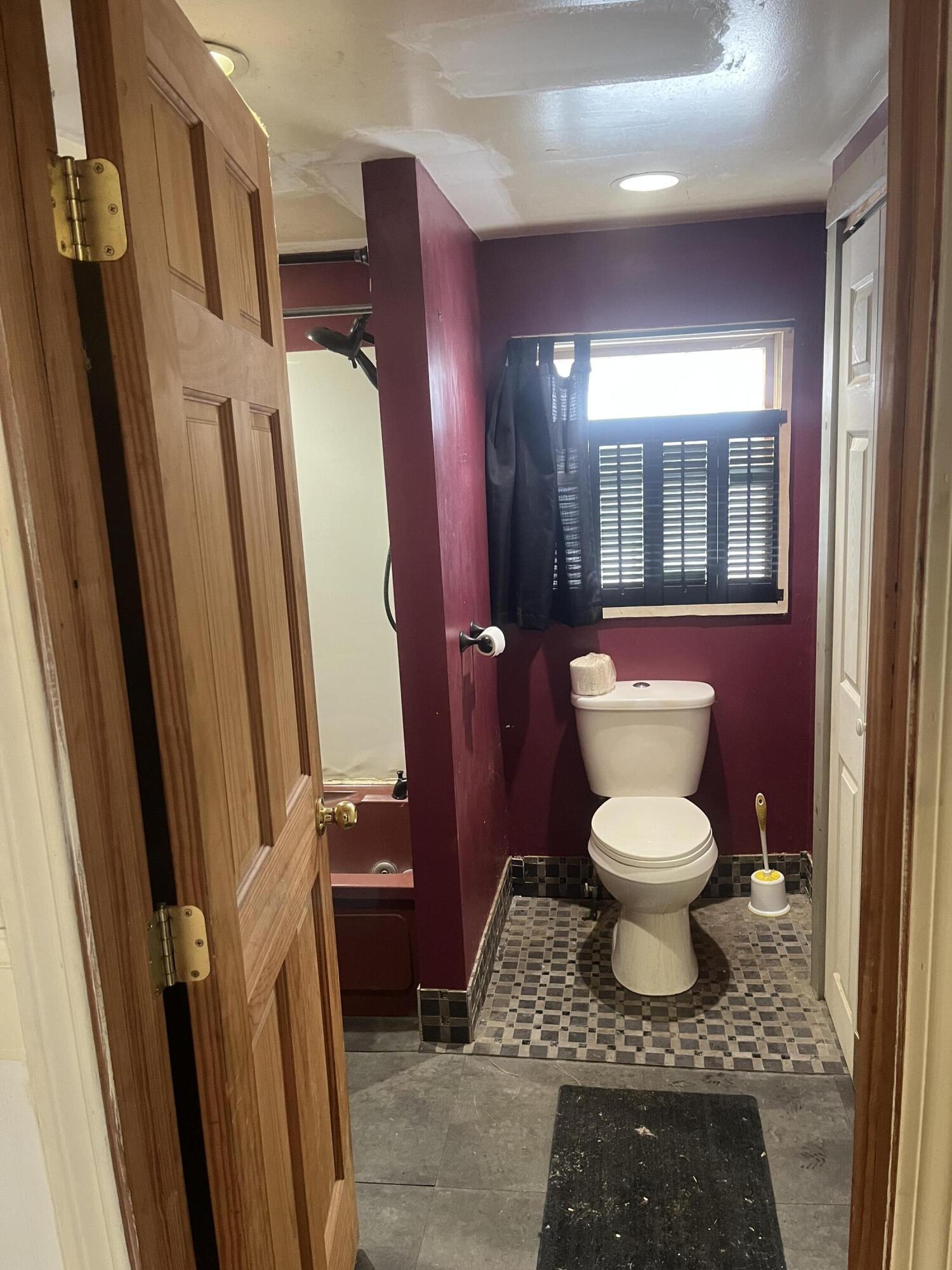 11 Cannard Street Gardiner, ME 04359 - Photo 9 of 15 IMG_4734