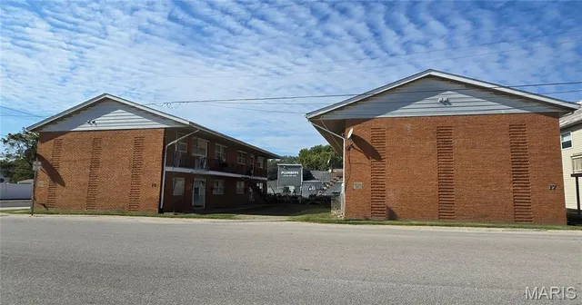 $595,000 | 19 South Long Street, Caseyville, IL 62232