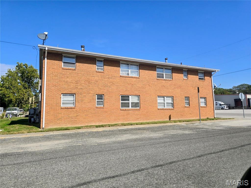 19 South Long Street Caseyville, IL 62232 - Photo 5 of 20