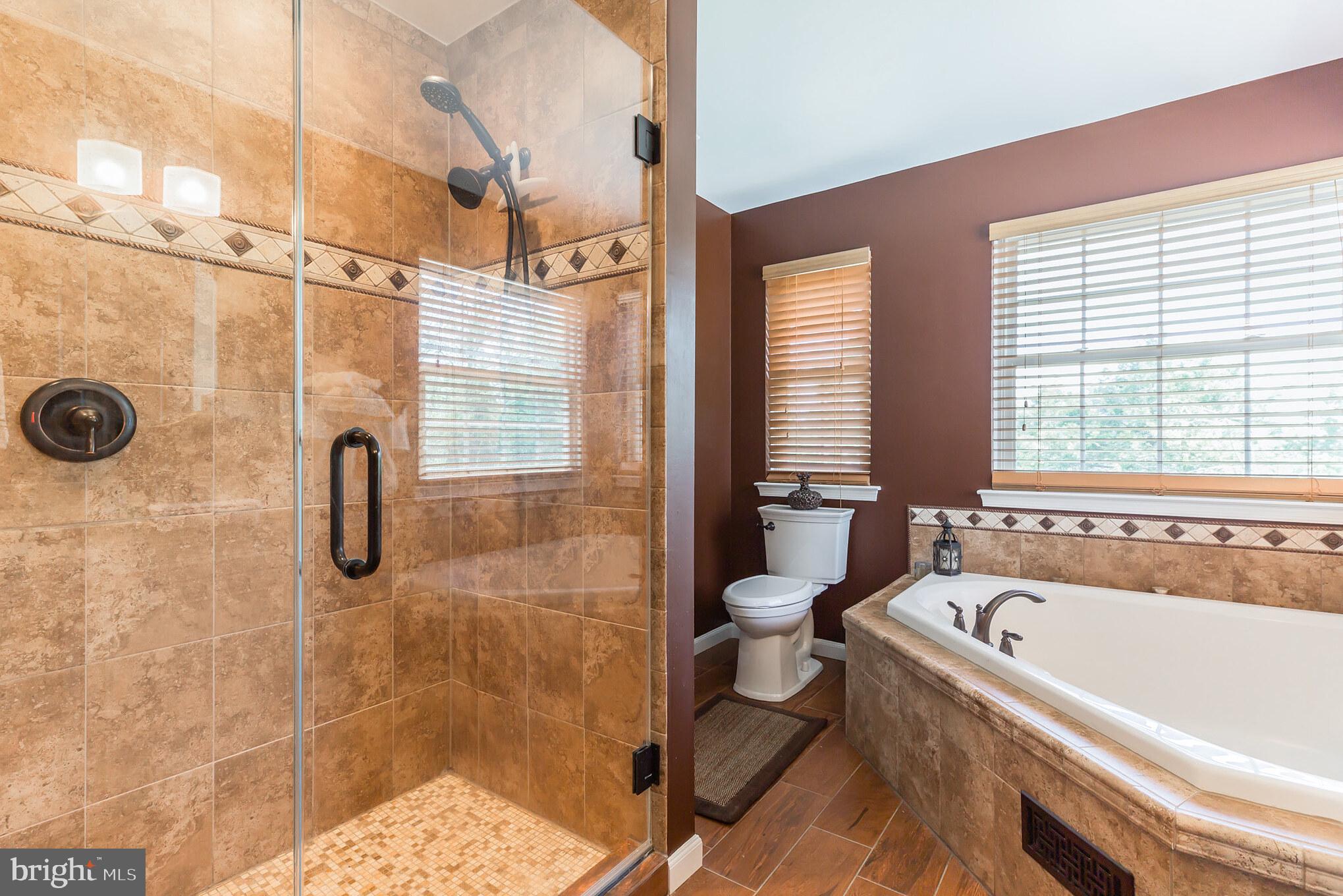 18 Forklanding Road Cinnaminson, NJ 08077 - Photo 9 of 37 High end Master Bath