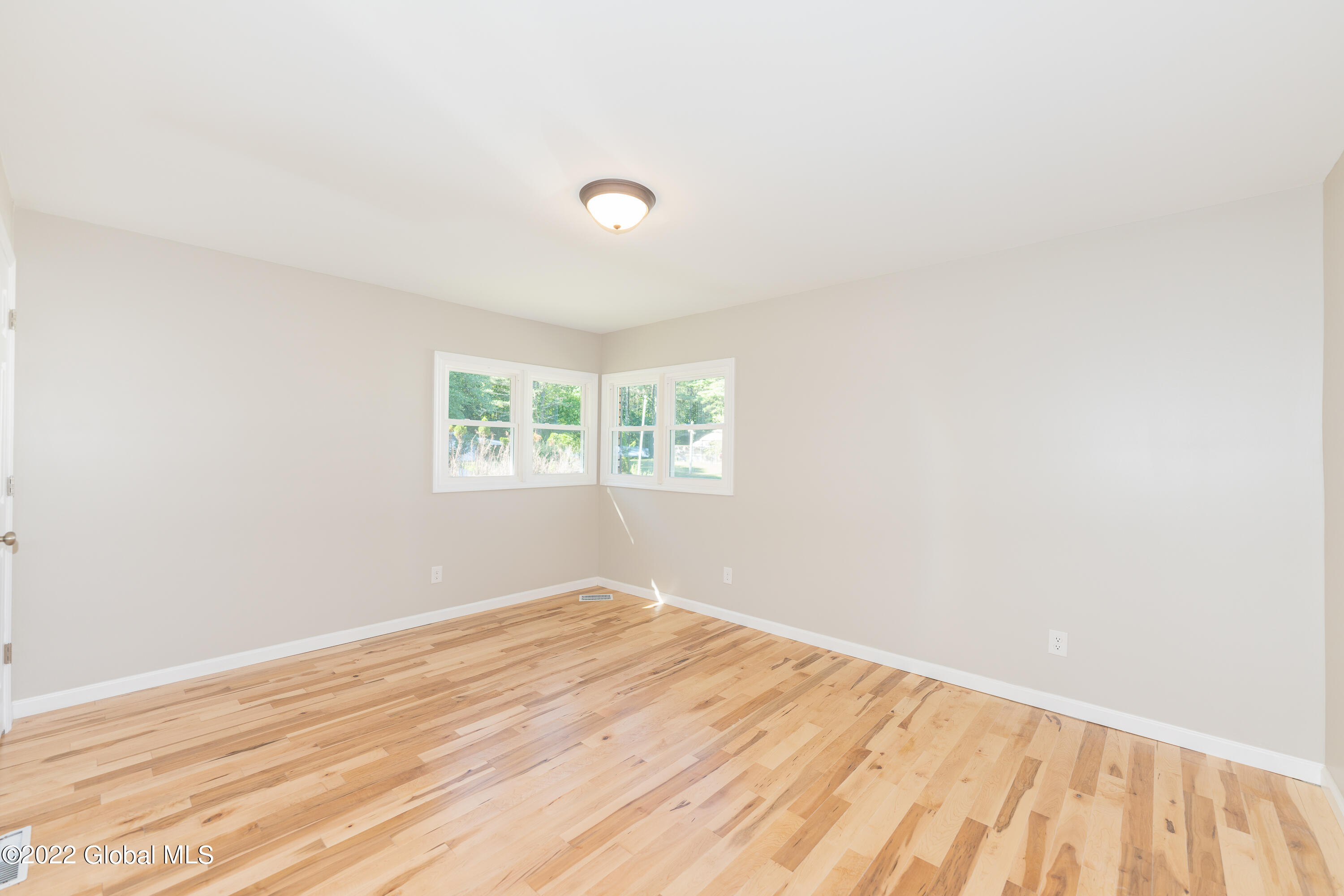 334 Reynolds Road Moreau, NY 12828 - Photo 17 of 44 4 Master 1