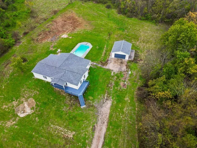 $475,000 | 32120 Main City Road, Drexel, MO 64742