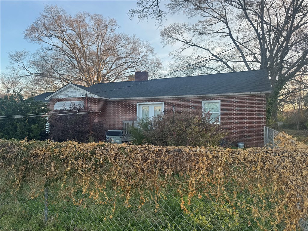 1010 Bern Circle Anderson, SC 29626 - Photo 2 of 5