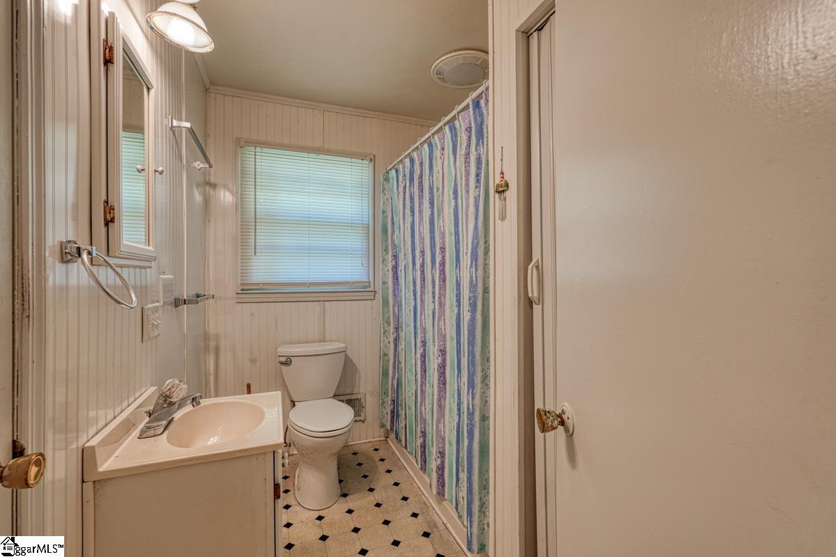 39 Southside Circle Piedmont, SC 29673 - Photo 16 of 24