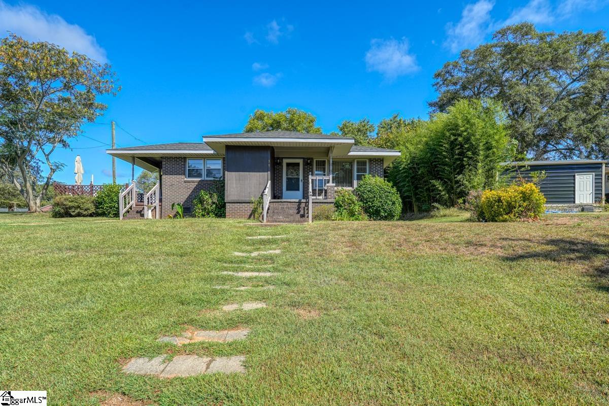 39 Southside Circle Piedmont, SC 29673 - Photo 2 of 24