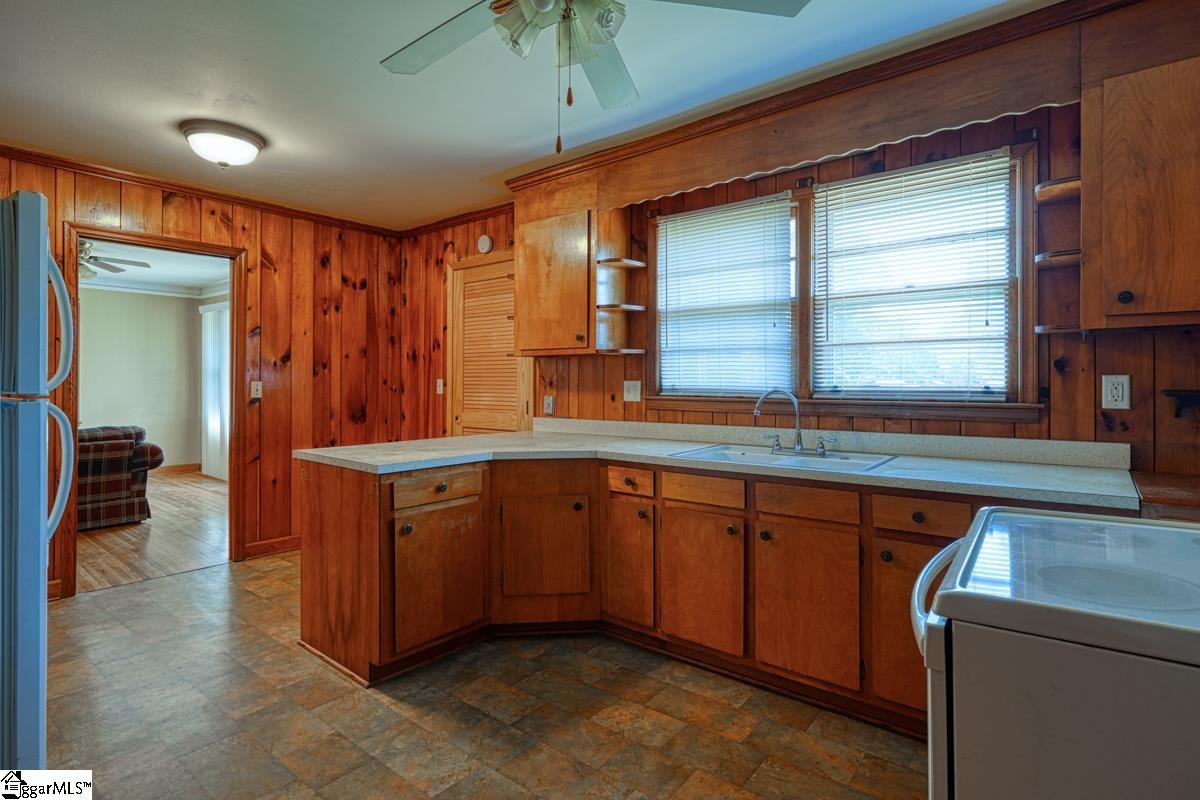 39 Southside Circle Piedmont, SC 29673 - Photo 4 of 24