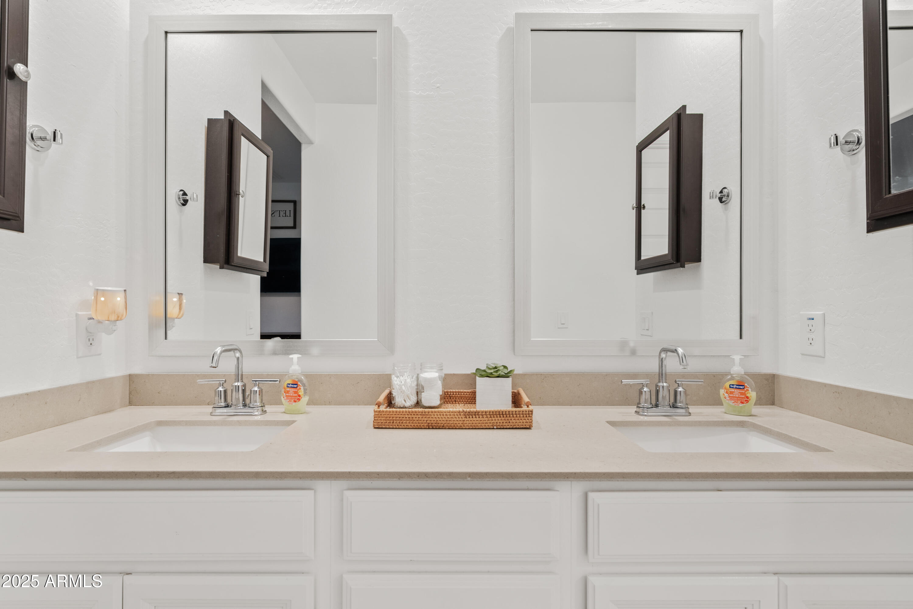 377 Pinnacle Ridge Drive San Tan Valley, AZ 85140 - Photo 12 of 18 DSC00860