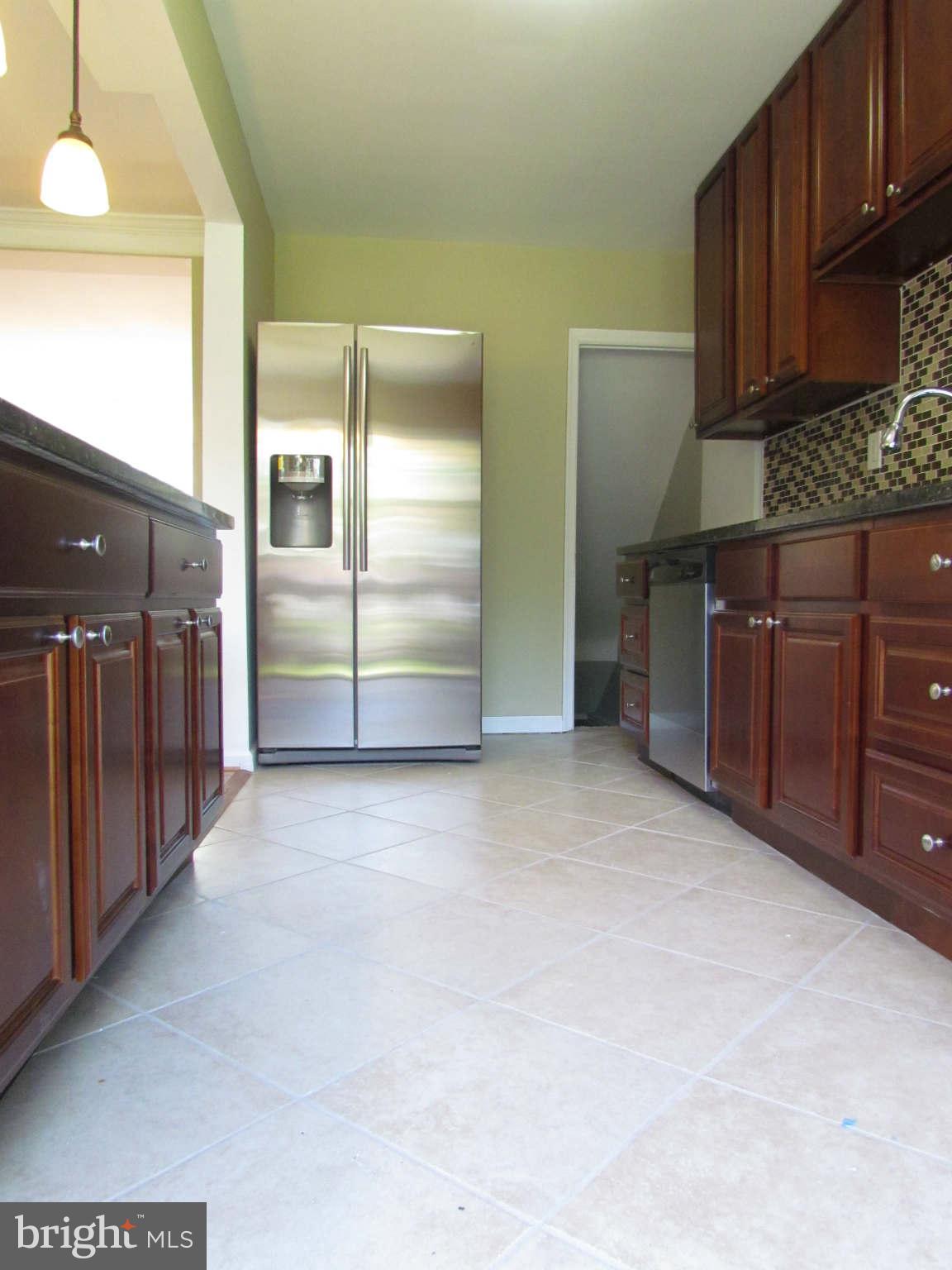 1526 Oakridge Road Baltimore, MD 21218 - Photo 6 of 24 Kitchen