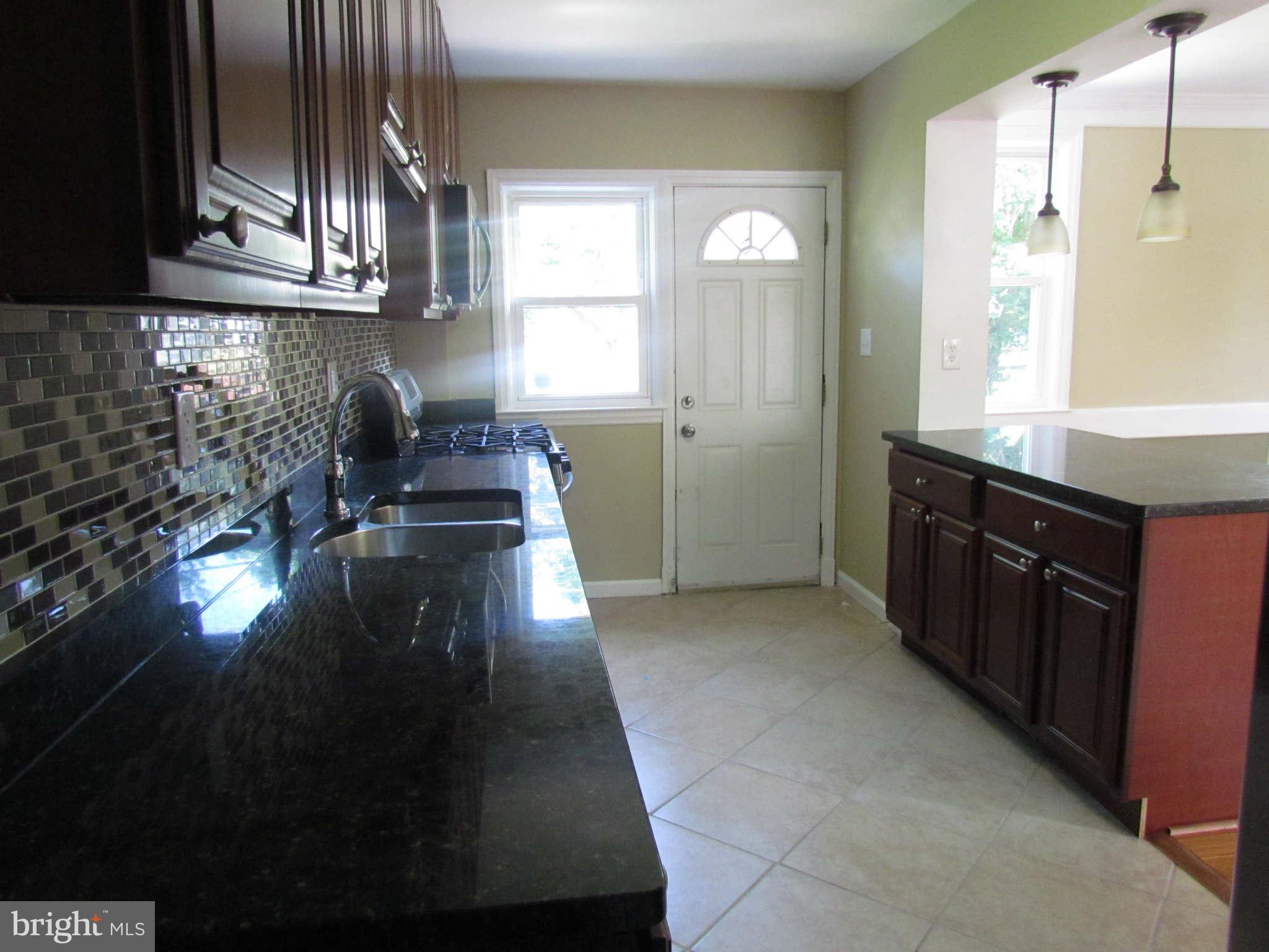 1526 Oakridge Road Baltimore, MD 21218 - Photo 7 of 24 Kitchen
