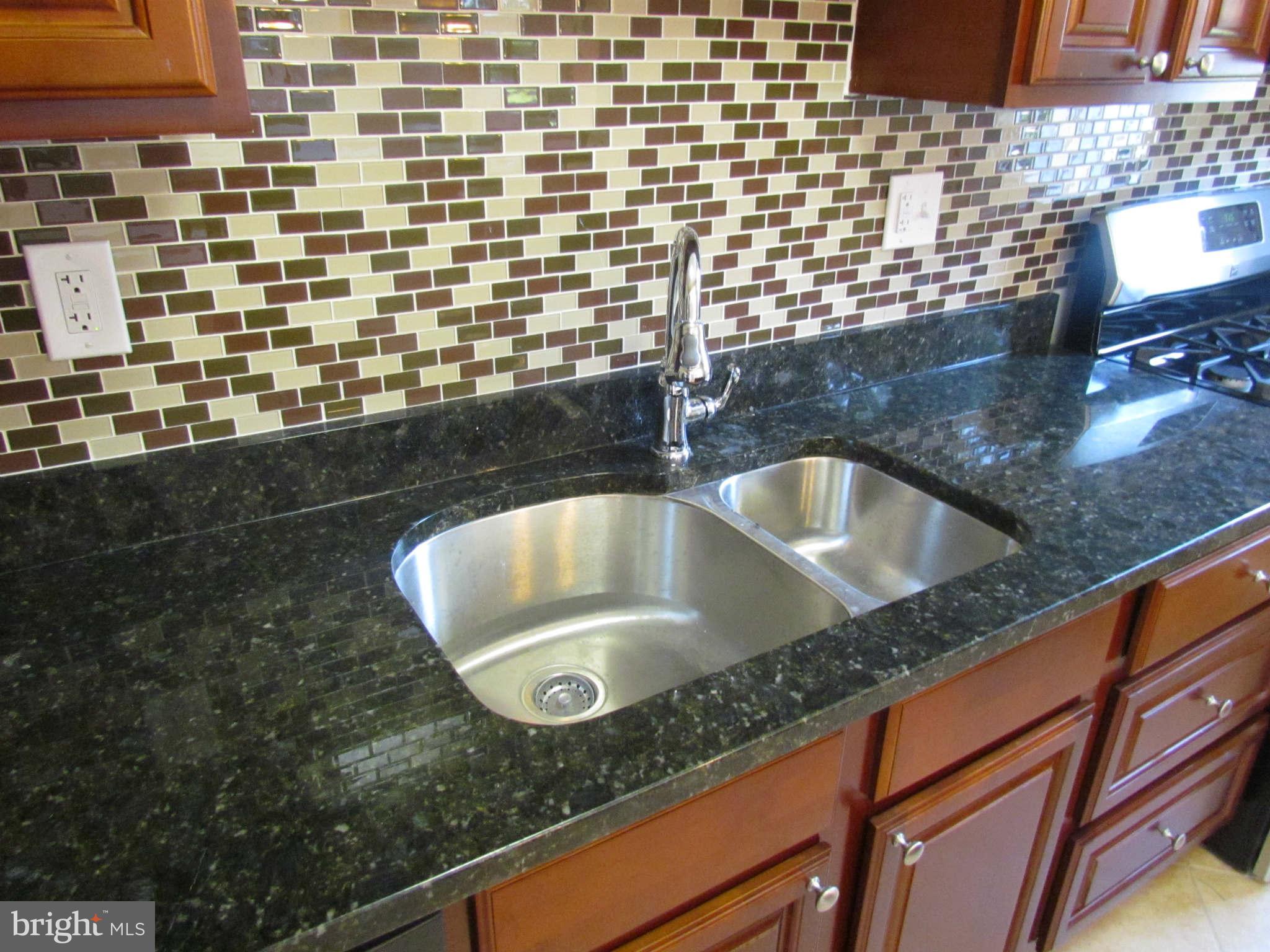 1526 Oakridge Road Baltimore, MD 21218 - Photo 8 of 24 Kitchen