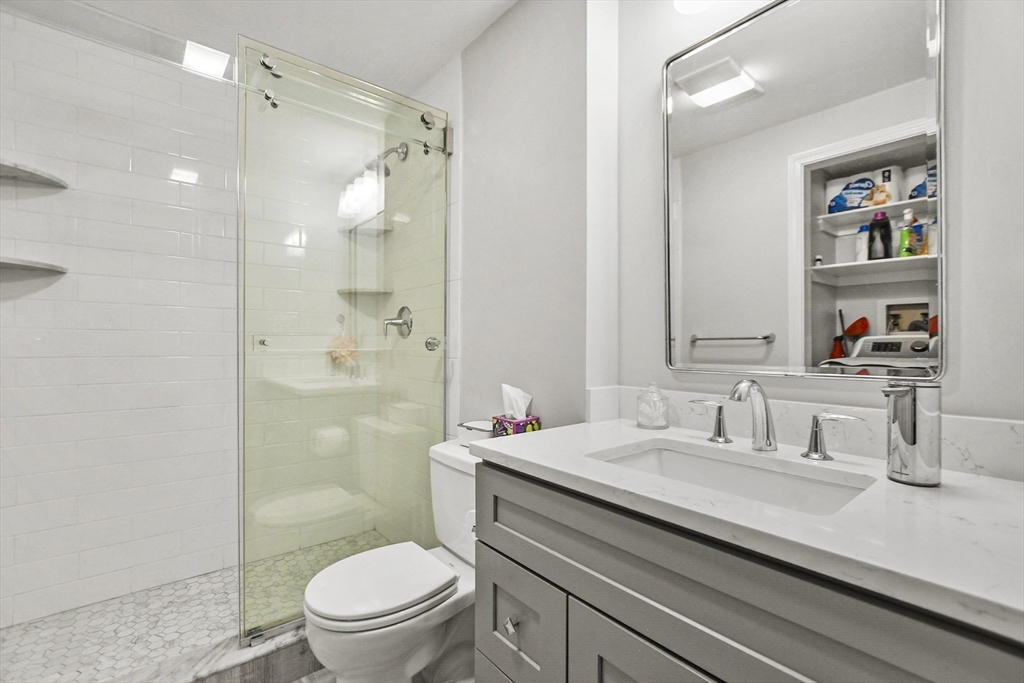 14 Bourbon Street, Unit 25 Peabody, MA 01960 - Photo 15 of 33