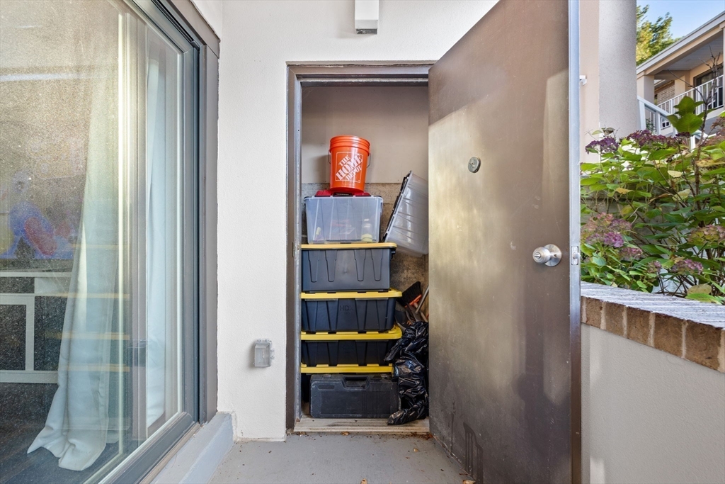 14 Bourbon Street, Unit 25 Peabody, MA 01960 - Photo 23 of 33