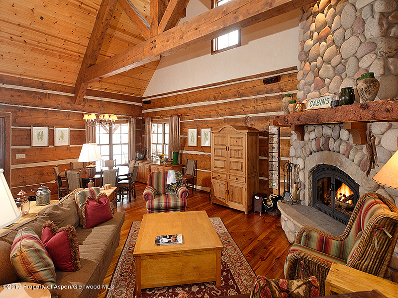 19 Arbaney Ranch Road Basalt, CO 81621 - Photo 4 of 20 a living room with furniture bath tub and a fireplace