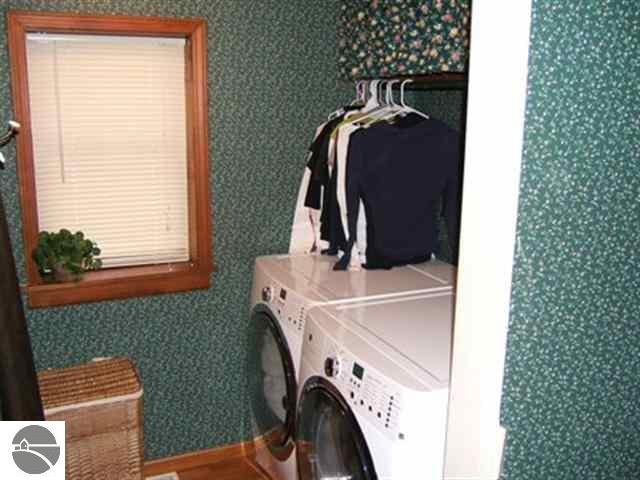 3646 Manchester Road Traverse City, MI 49686 - Photo 17 of 21 1741426-16.JPG