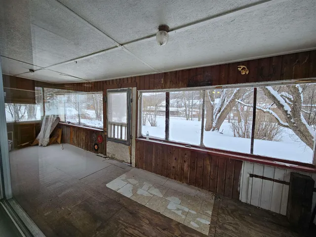 $250,000 | 32 Prospect Rock Road, Johnson, VT 05656