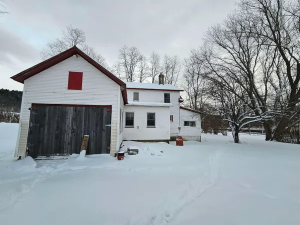 $212,000 | 32 Prospect Rock Road, Johnson, VT 05656