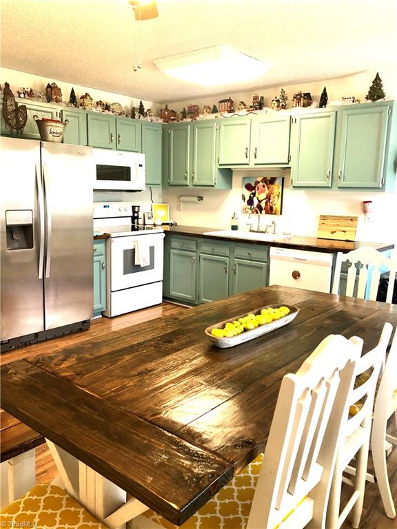 726 Stratford Road Lexington, NC 27292 - Photo 13 of 17 kitchen