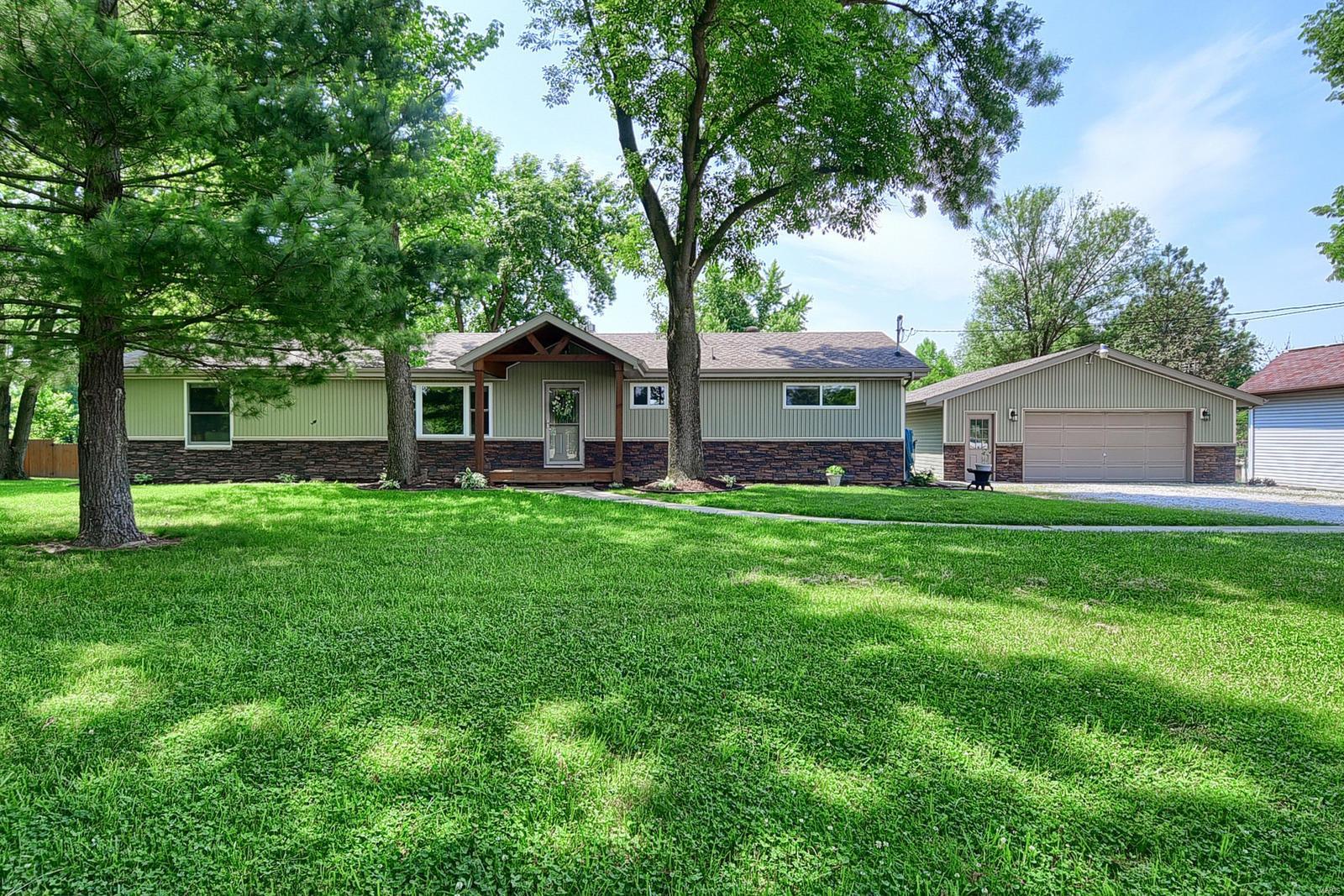 10558 Hickory Flat Road Highland, IL 62249 - Photo 1 of 42