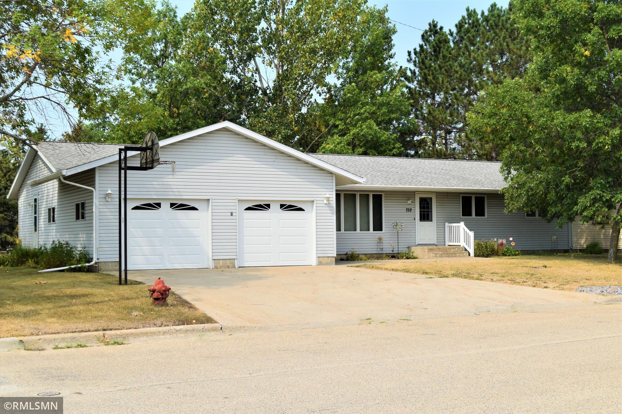 752 3rd Avenue Southwest Perham, MN 56573 - Photo 1 of 1 Gallery Image 1