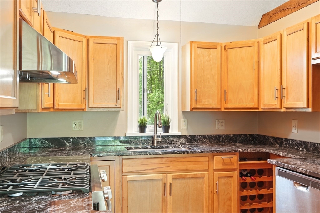 237 Shutesbury Road Amherst, MA 01002 - Photo 11 of 40