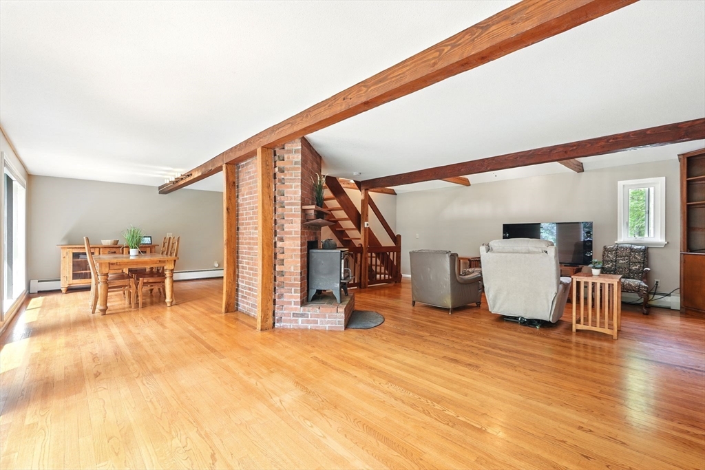 237 Shutesbury Road Amherst, MA 01002 - Photo 7 of 40