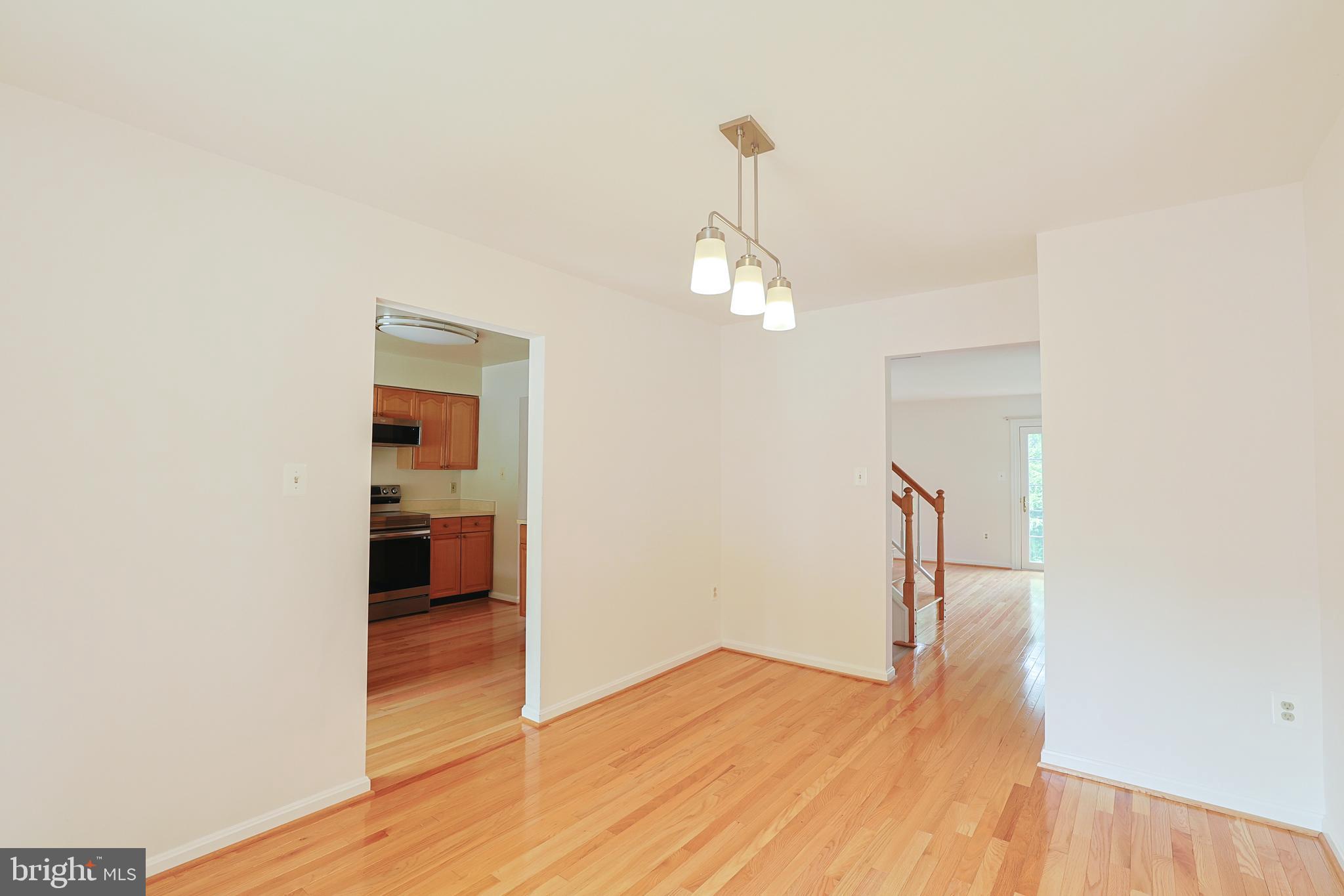 8326 Ridge Crossing Lane Springfield, VA 22152 - Photo 11 of 40 Gallery Image 11