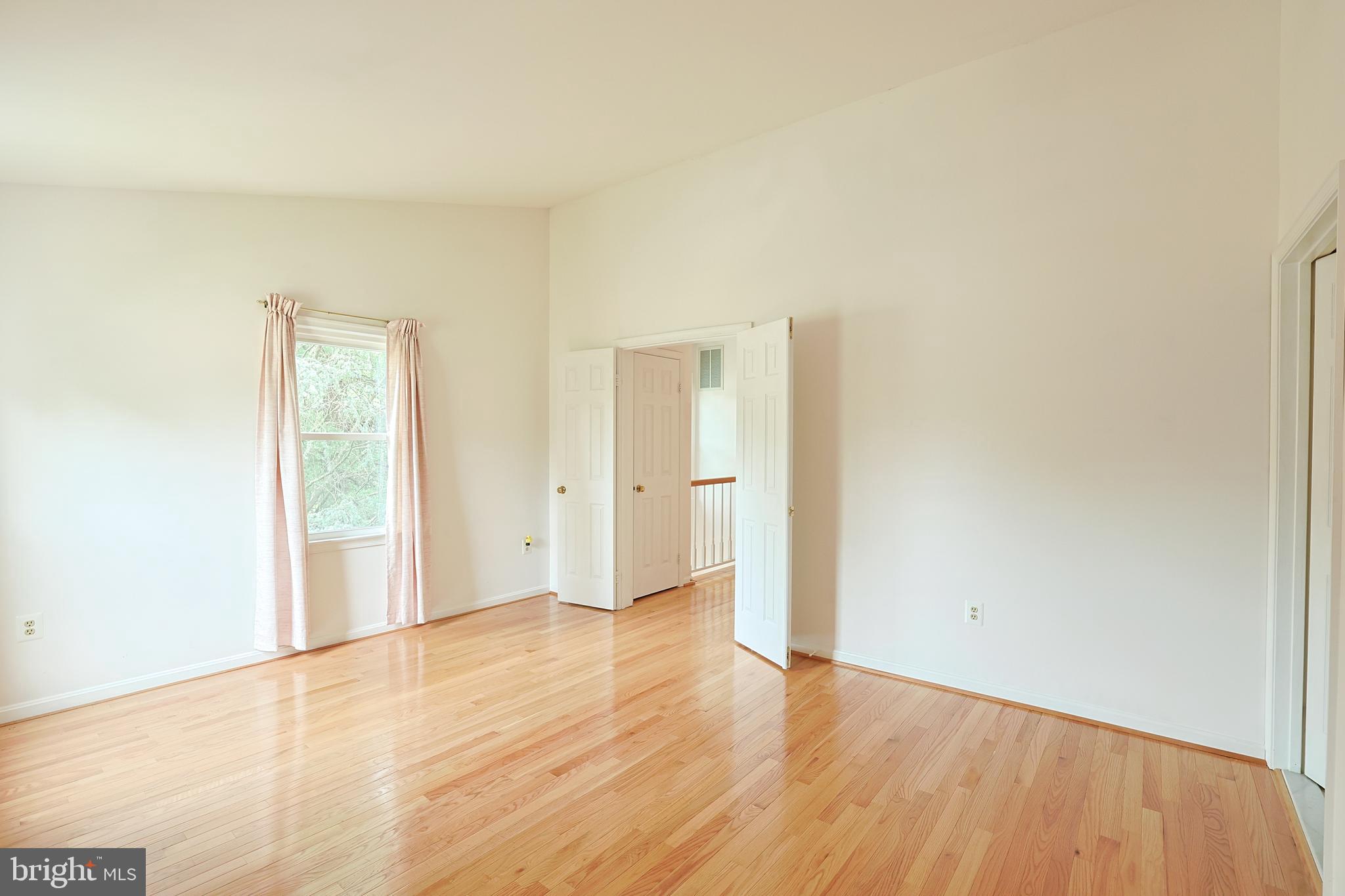 8326 Ridge Crossing Lane Springfield, VA 22152 - Photo 24 of 40 Gallery Image 24