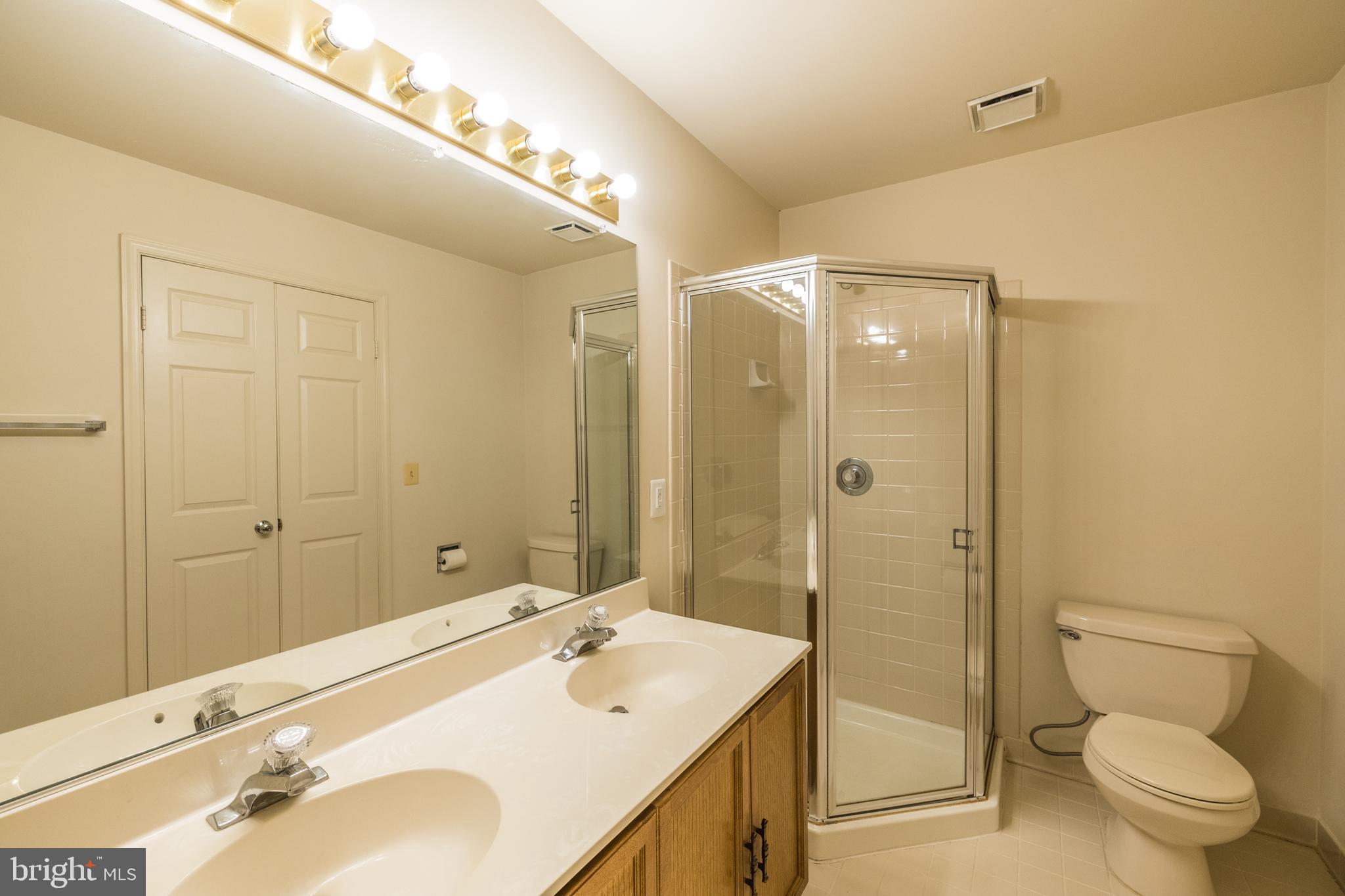 8326 Ridge Crossing Lane Springfield, VA 22152 - Photo 26 of 40 Gallery Image 26