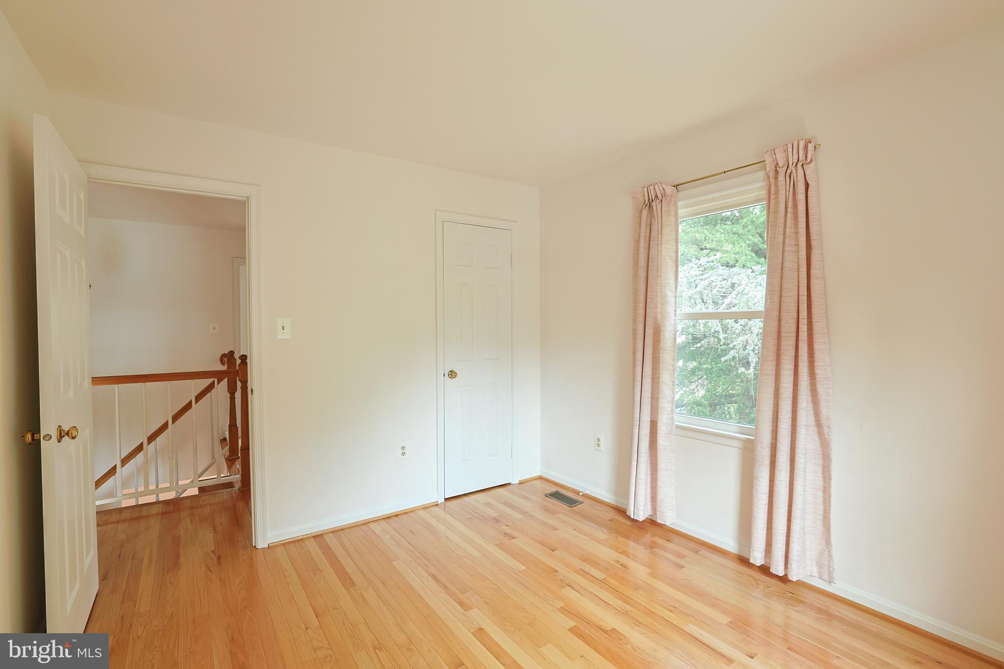 8326 Ridge Crossing Lane Springfield, VA 22152 - Photo 30 of 40 Gallery Image 30