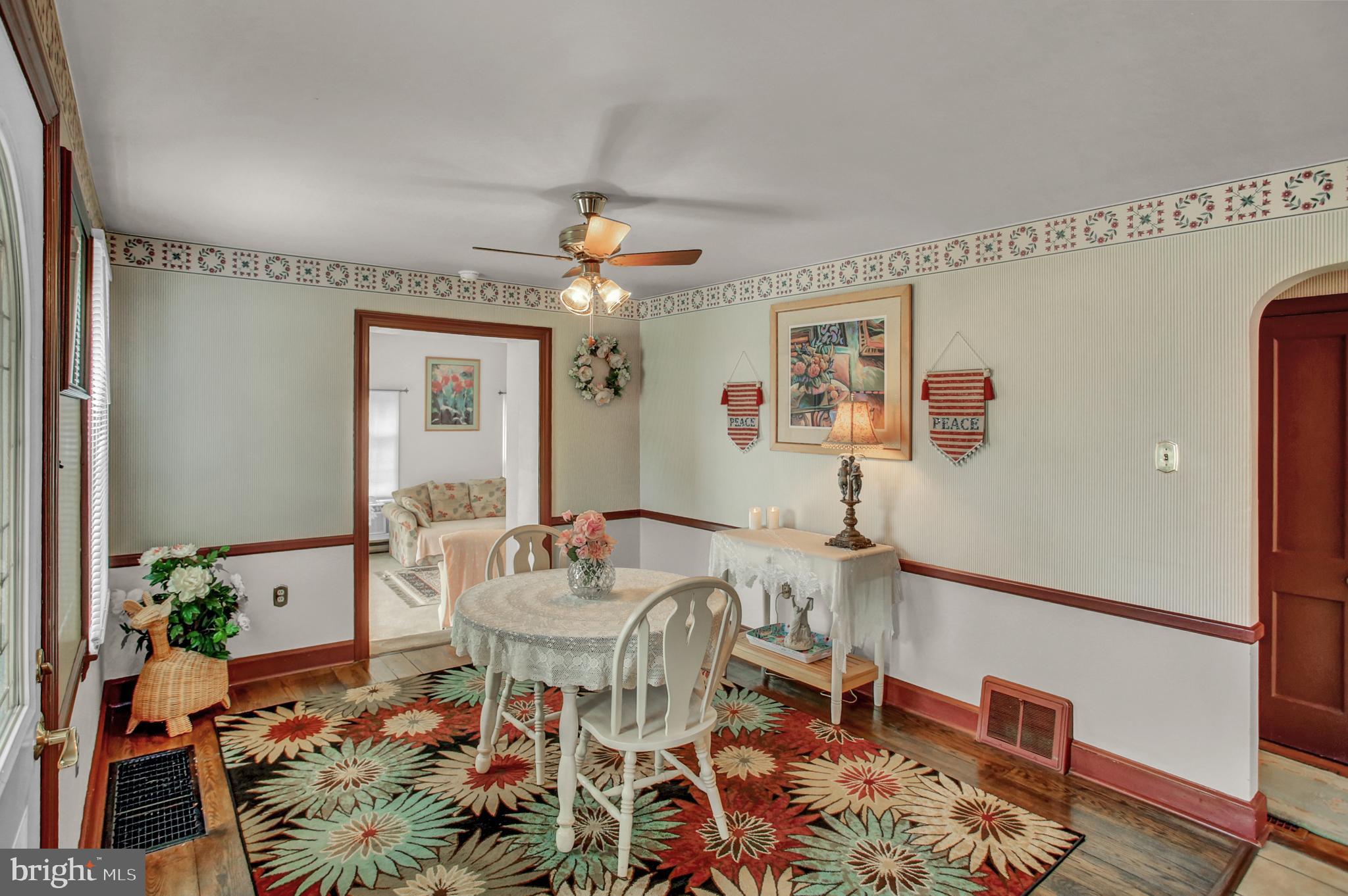 98 West Hanover Street Spring Grove, PA 17362 - Photo 15 of 38