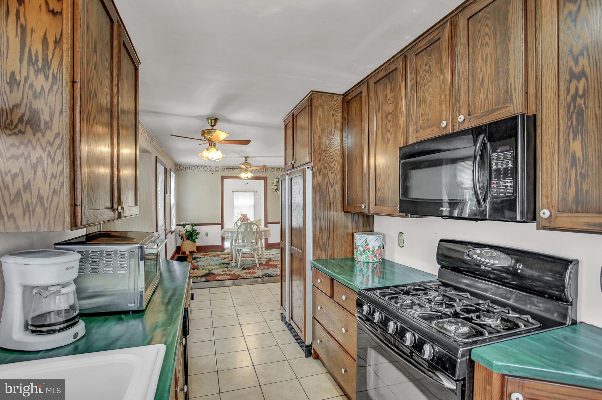 98 West Hanover Street Spring Grove, PA 17362 - Photo 19 of 38