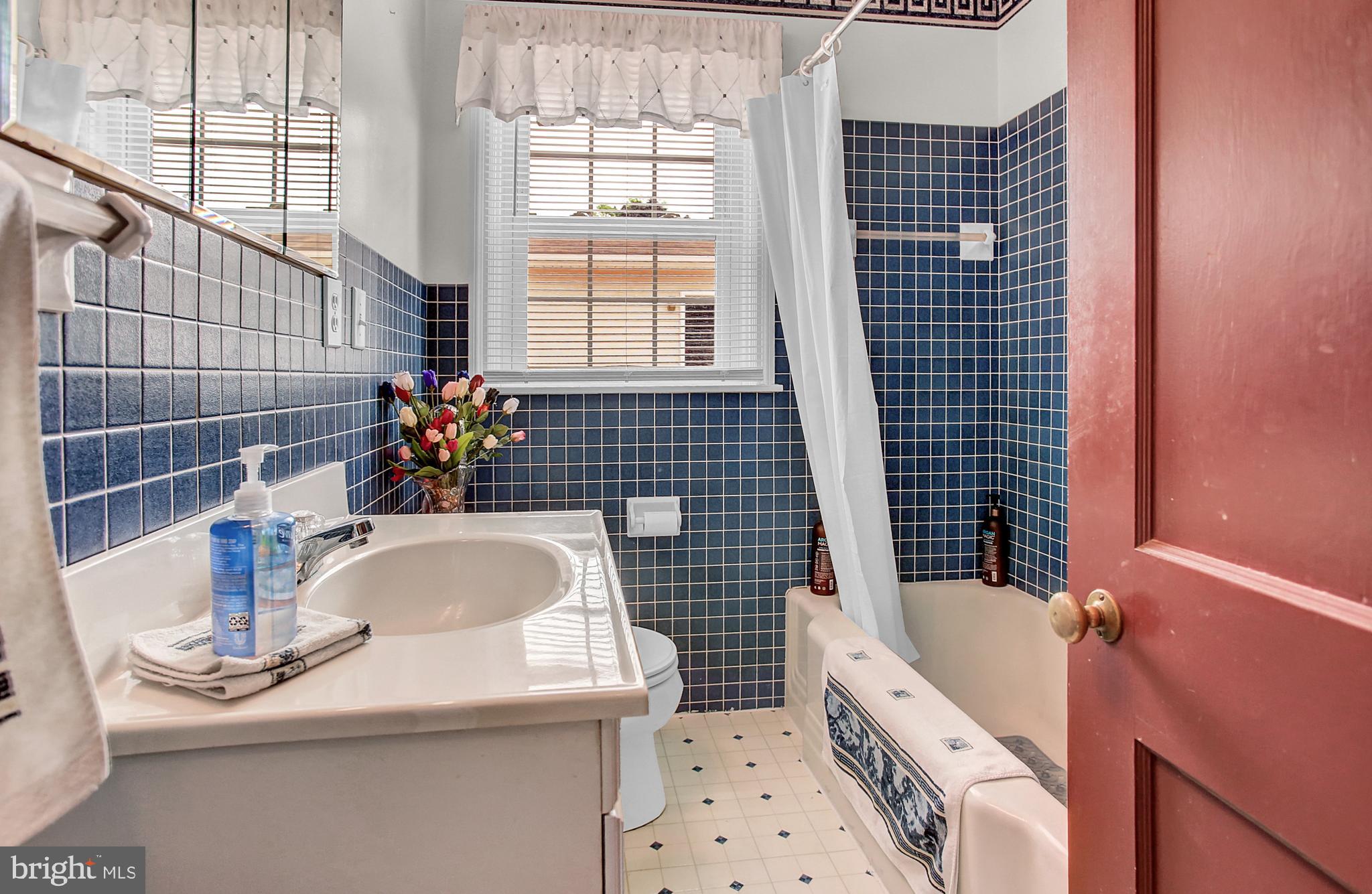 98 West Hanover Street Spring Grove, PA 17362 - Photo 28 of 38