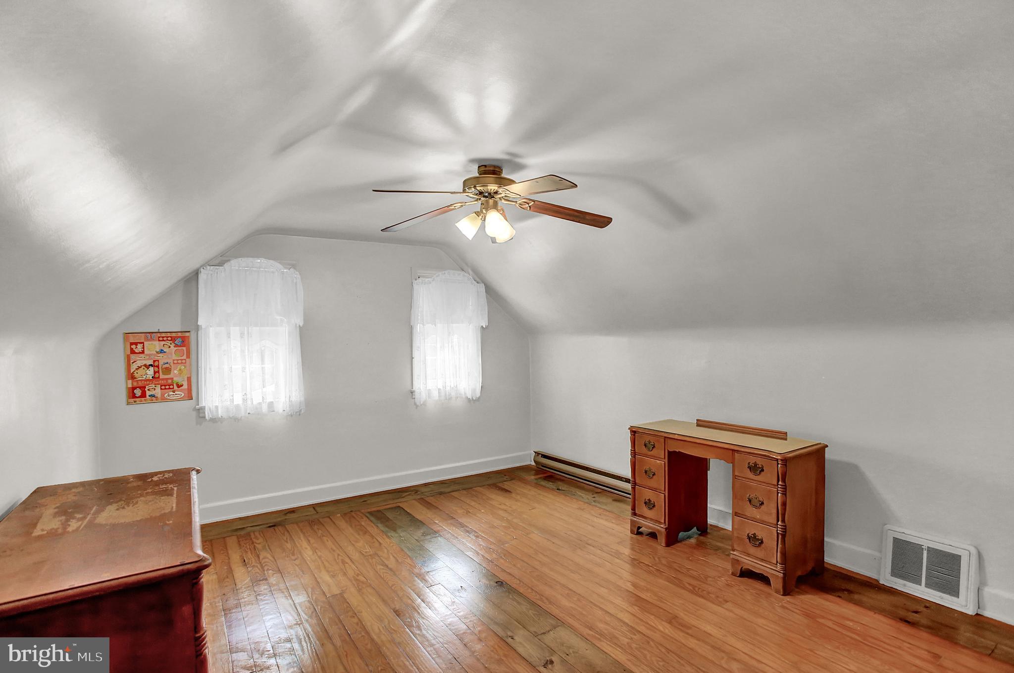98 West Hanover Street Spring Grove, PA 17362 - Photo 32 of 38