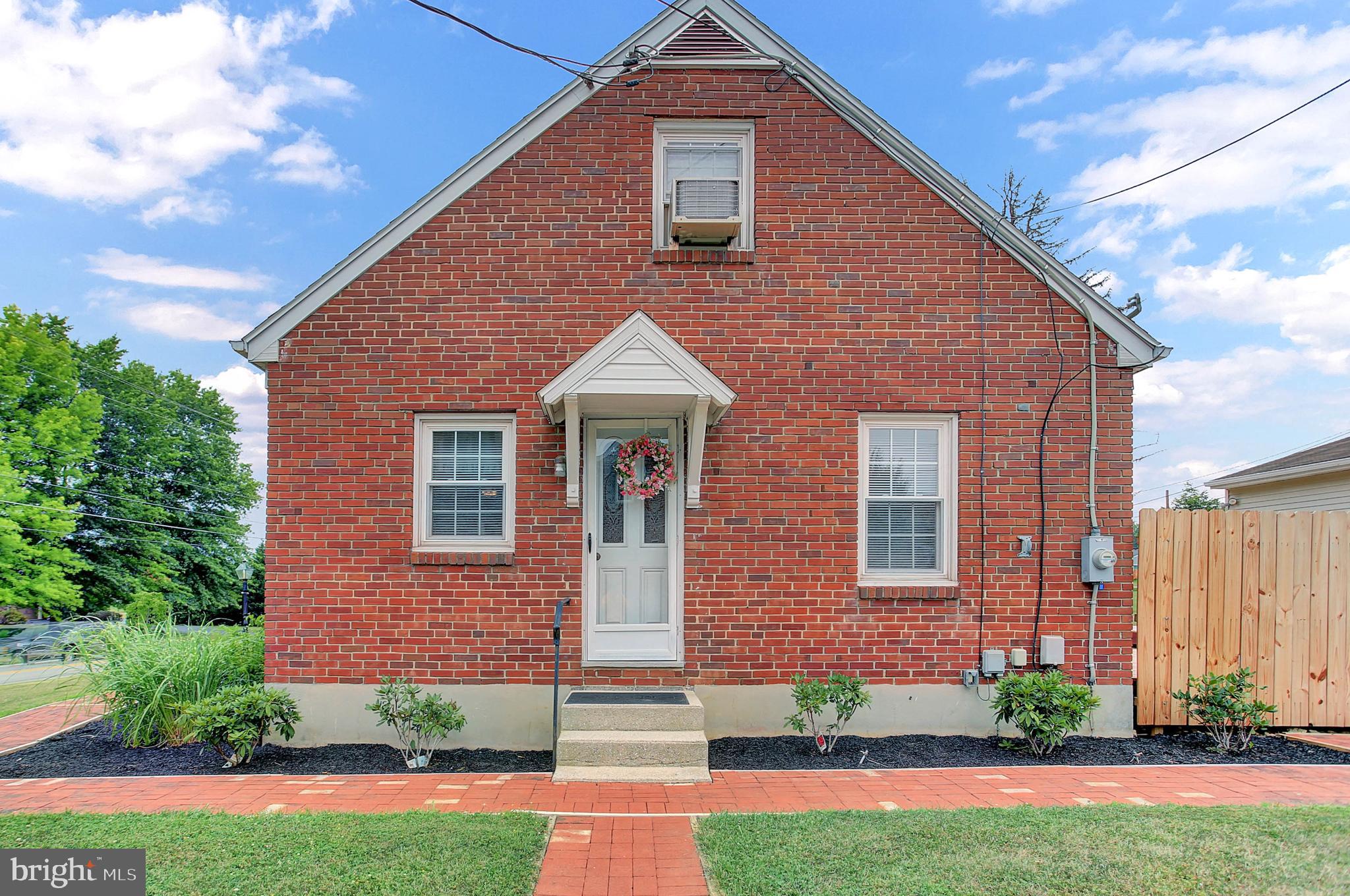 98 West Hanover Street Spring Grove, PA 17362 - Photo 6 of 38