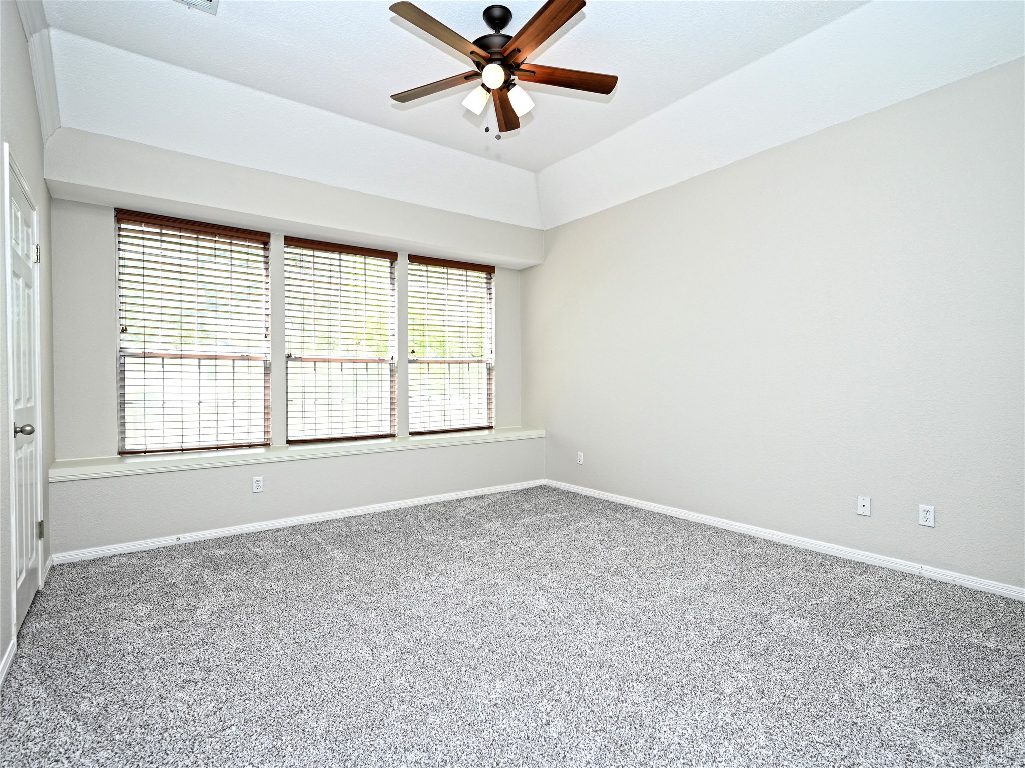 11017 Rio Vista Drive Austin, TX 78726 - Photo 24 of 38 Recessed ceiling with a dark bronze and wood-finish ceiling fan