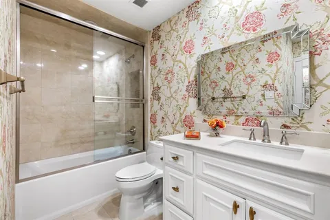 $425,000 | 6335 West Northwest Highway, Unit 2015, Dallas, TX 75225