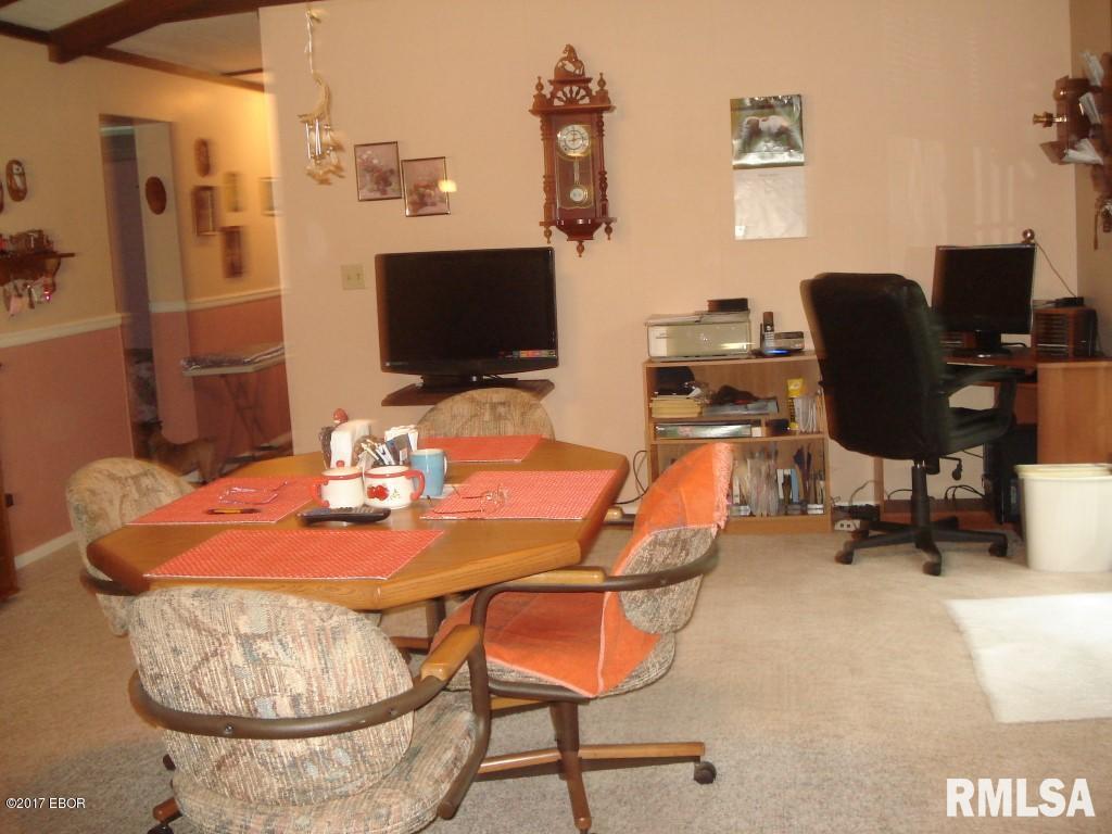 375 Locust Road Ozark, IL 62972 - Photo 10 of 41
