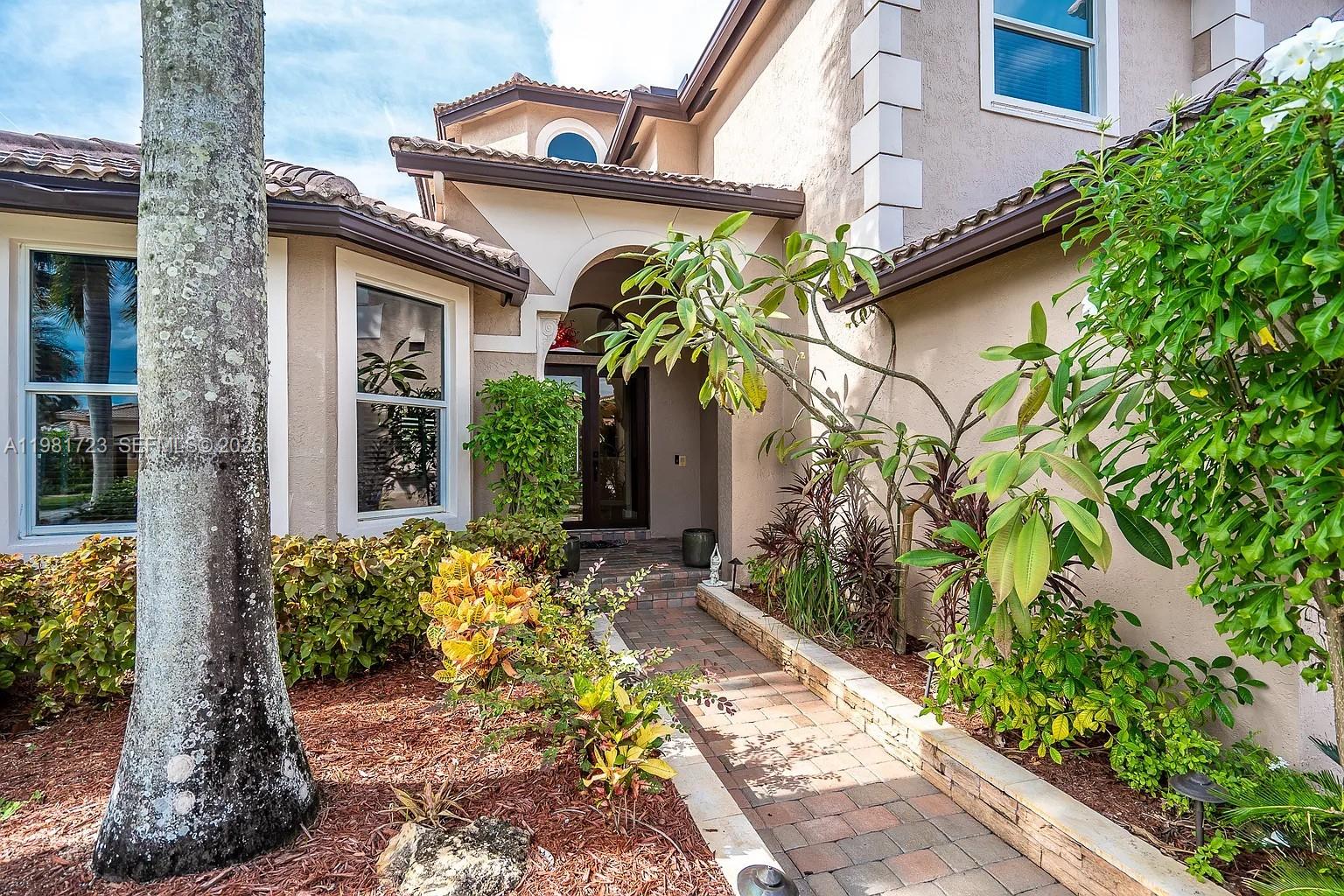 3182 Southwest 189th Avenue Miramar, FL 33029 - Photo 3 of 33