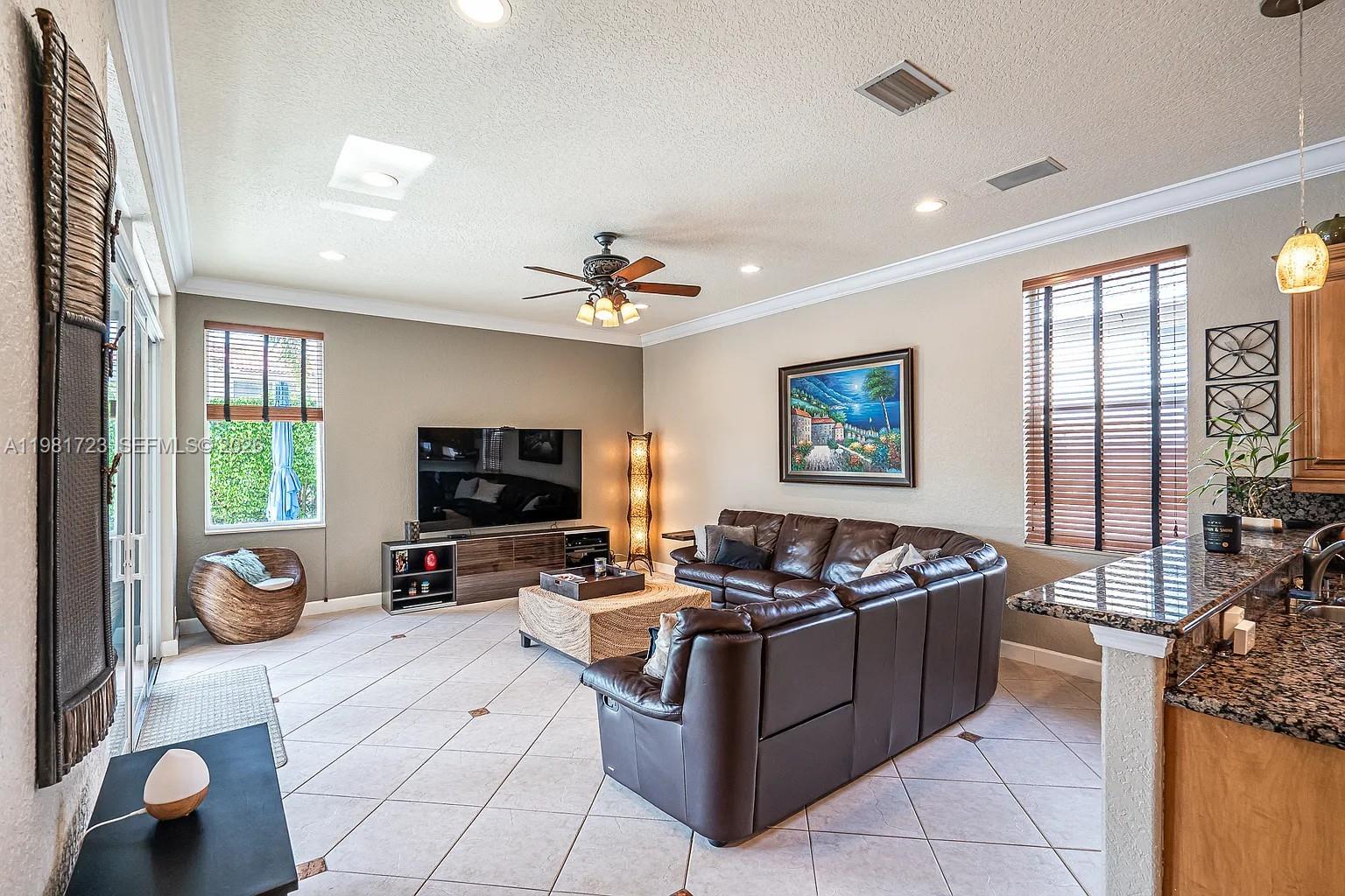 3182 Southwest 189th Avenue Miramar, FL 33029 - Photo 9 of 33
