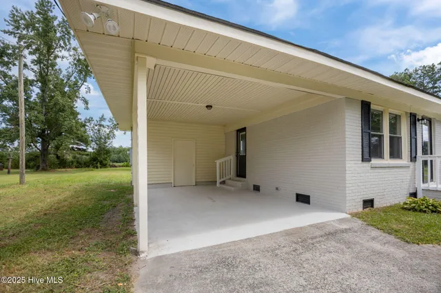 $220,000 | 1117 South Grimesland Bridge Road, Grimesland, NC 27837