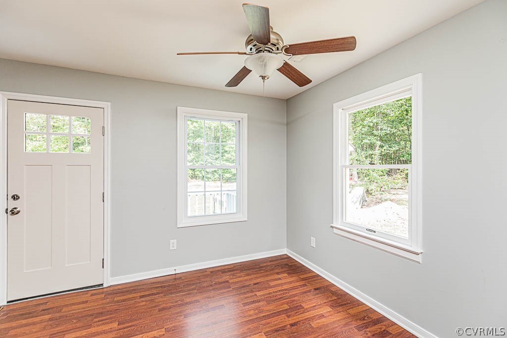 2550 Bethany Church Road Bumpass, VA 23024 - Photo 19 of 39 EAT-IN KITCHEN W/ NEW FLOORING, CEILING FAN, FRESH