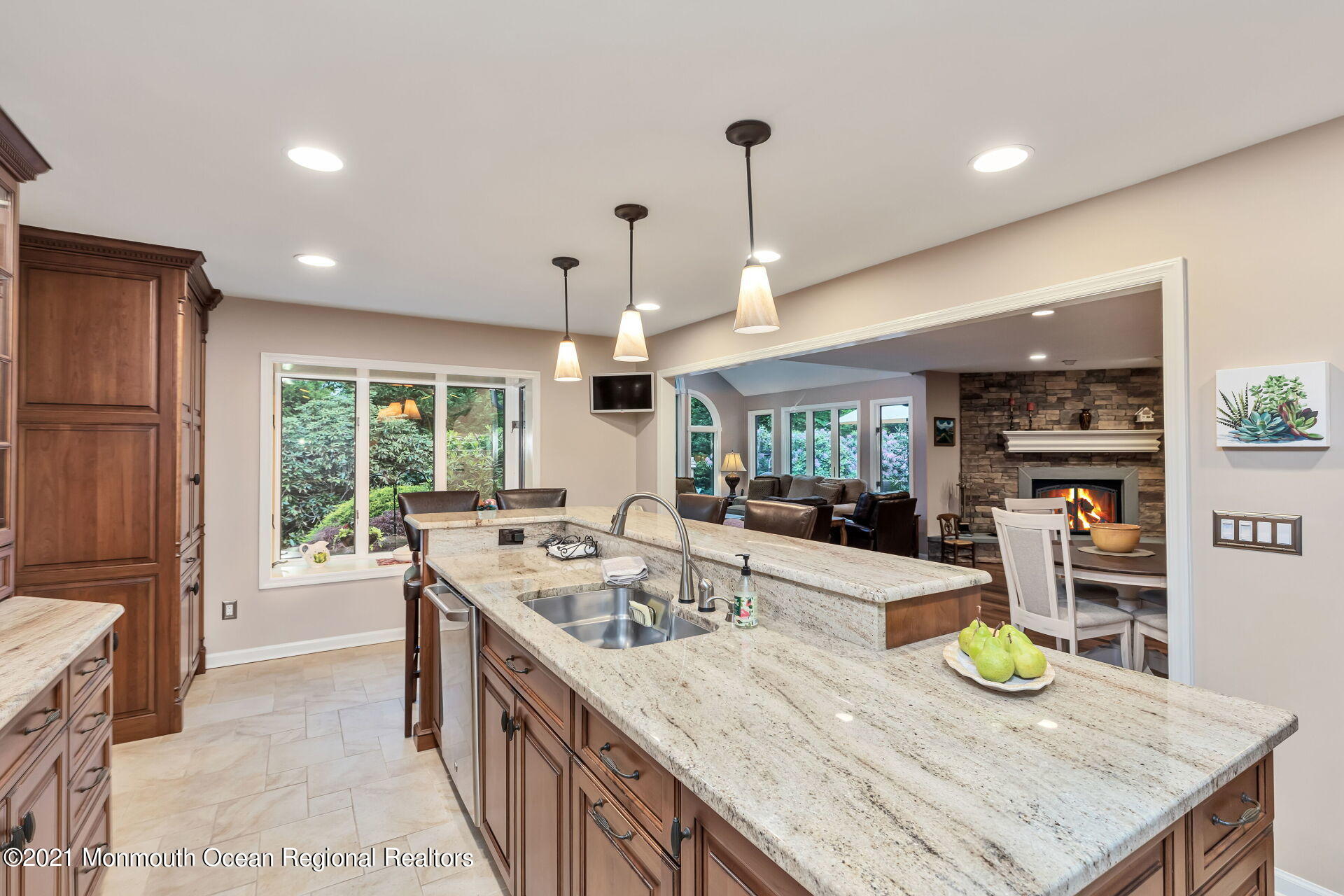 110 Borden Road Middletown, NJ 07748 - Photo 14 of 59 013-1920x1280-photo